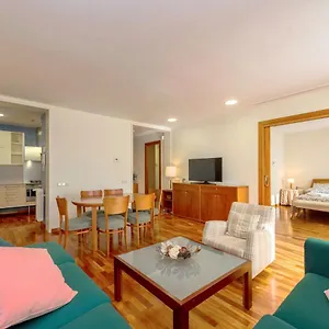 Plaza Catalunya-rda-universidad By Interhome Apartment Barcelona